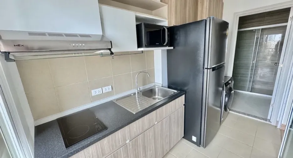 For rent 1 bed condo in Bang Kapi, Bangkok