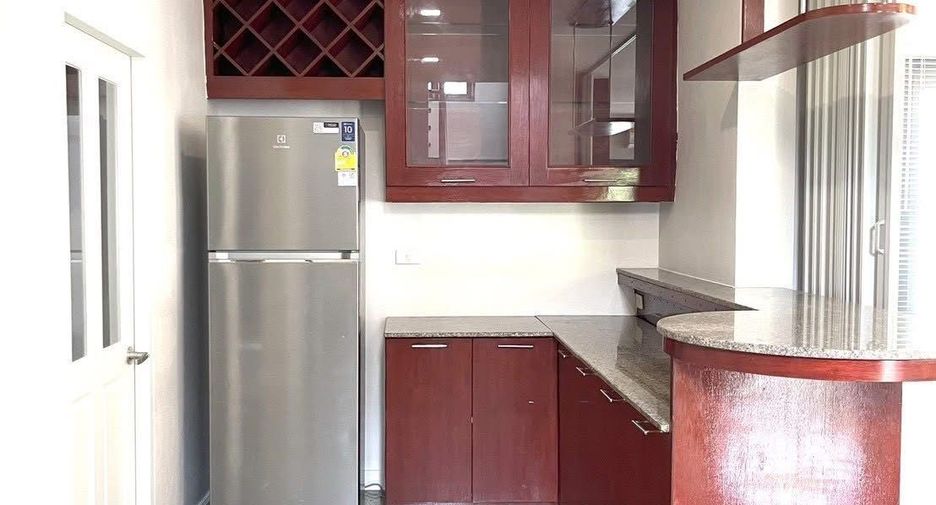 Аренда 3 спальни дом в Суан Луанг, Бангкок