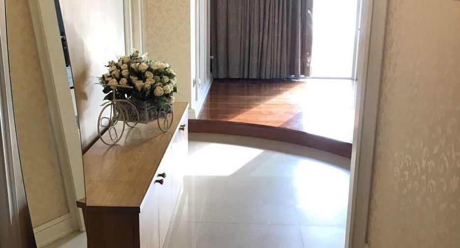 For rent 3 ベッドルーム condo in Bang Kho Laem, Bangkok