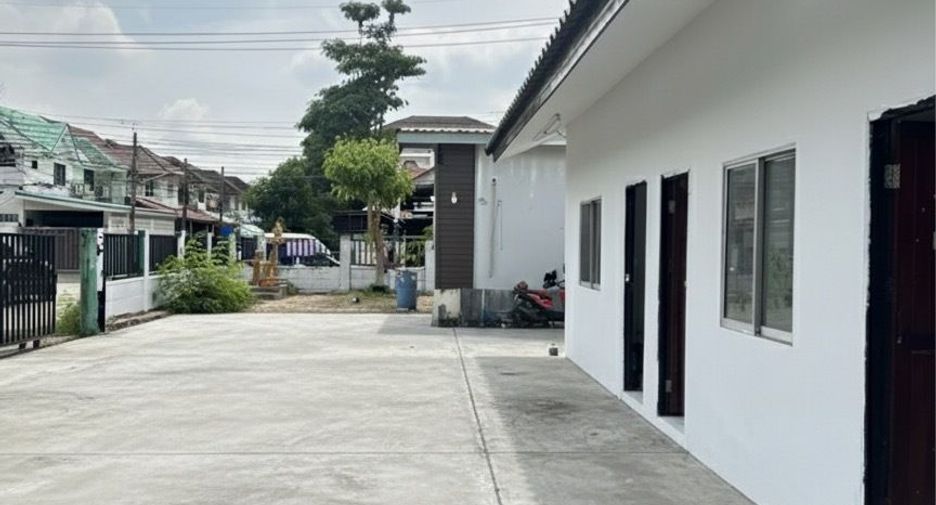 À louer 7 chambres maison à Bang Phli, Samut Prakan