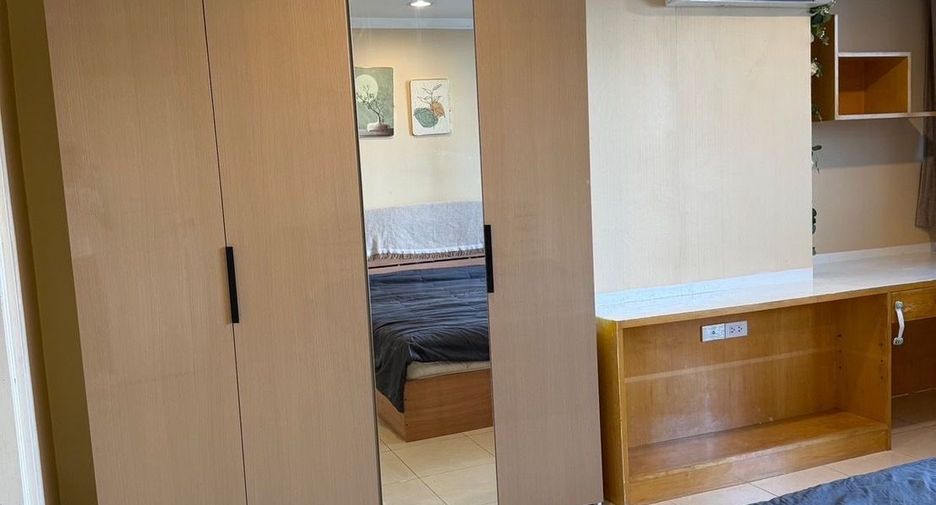 À louer 2 chambres condo à Watthana, Bangkok