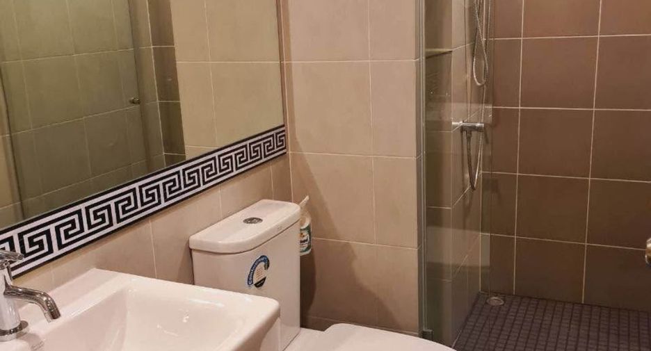 For rent 2 bedrooms condo in Bang Na, Bangkok