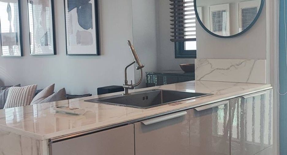 For rent 1 bed condo in Huai Khwang, Bangkok