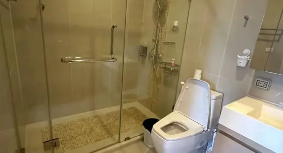 Wohnung zur Miete mit 2 Zimmer in Watthana, Bangkok