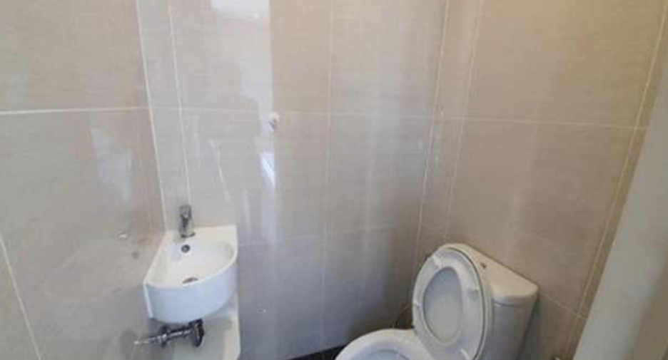 For rent studio condo in Khlong Toei, Bangkok