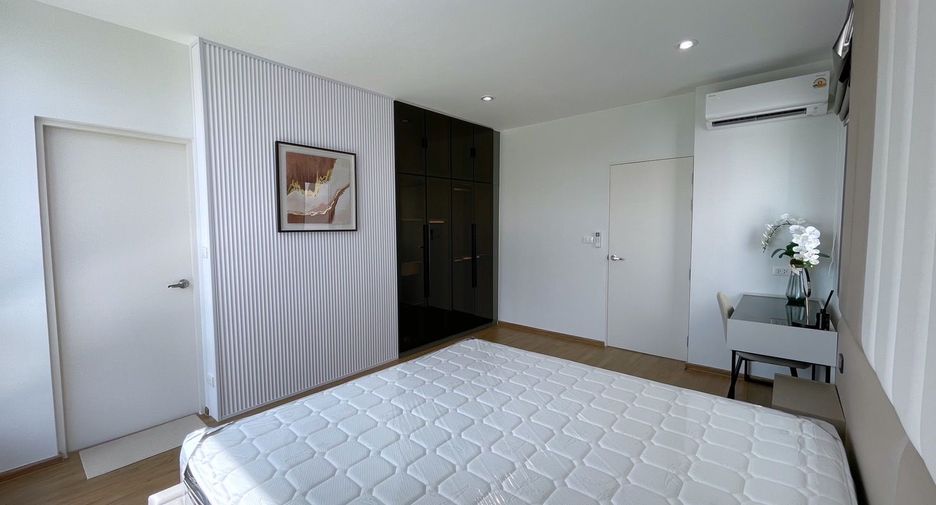 For rent 3 bedrooms townhouse in Bang Phli, Samut Prakan