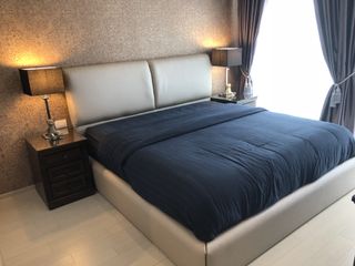For rent 2 bedrooms condo in Pathum Wan, Bangkok