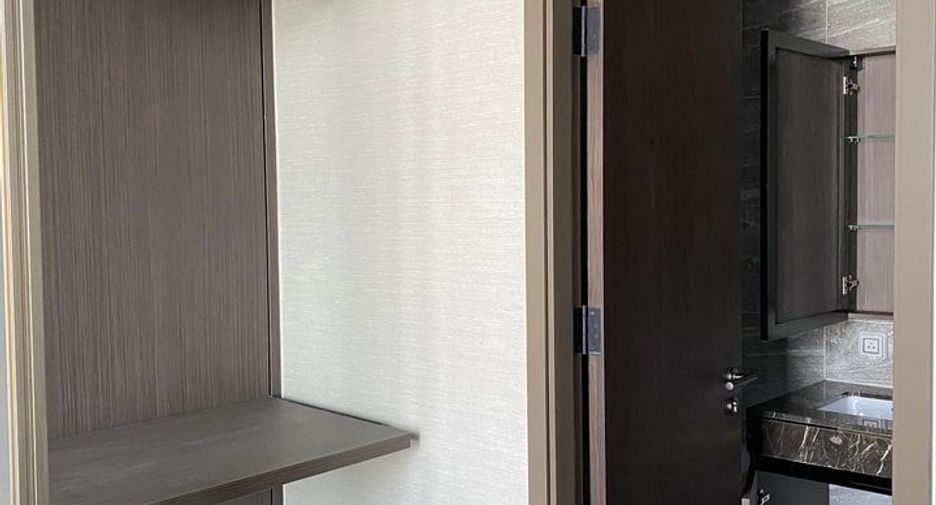 Condo en alquiler de 1 habitaciones en Khlong Toei, Bangkok