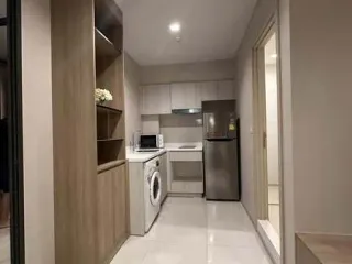 For rent 1 bed condo in Pathum Wan, Bangkok
