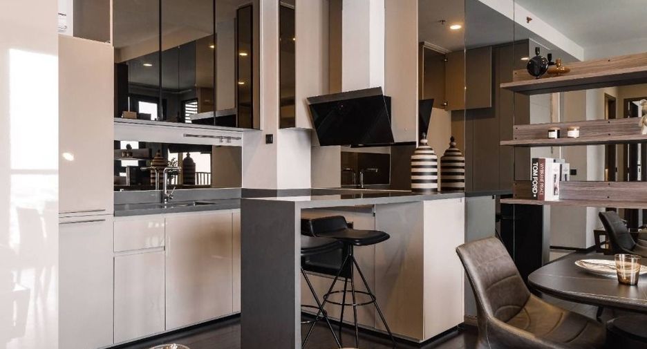 For rent 2 bedrooms condo in Watthana, Bangkok