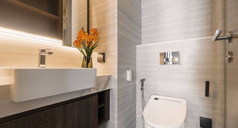 For rent 2 bedrooms condo in Watthana, Bangkok