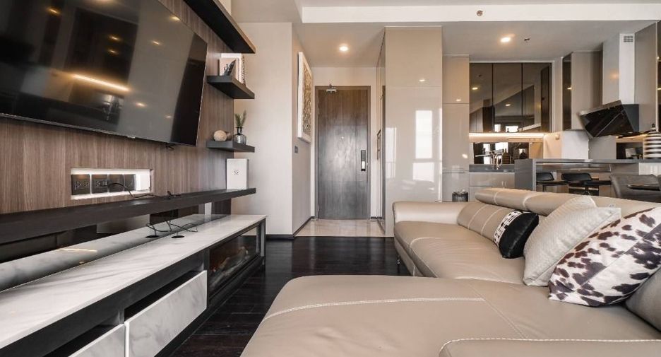 For rent 2 bedrooms condo in Watthana, Bangkok