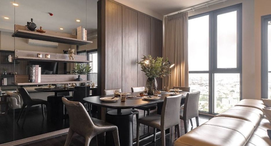 For rent 2 bedrooms condo in Watthana, Bangkok