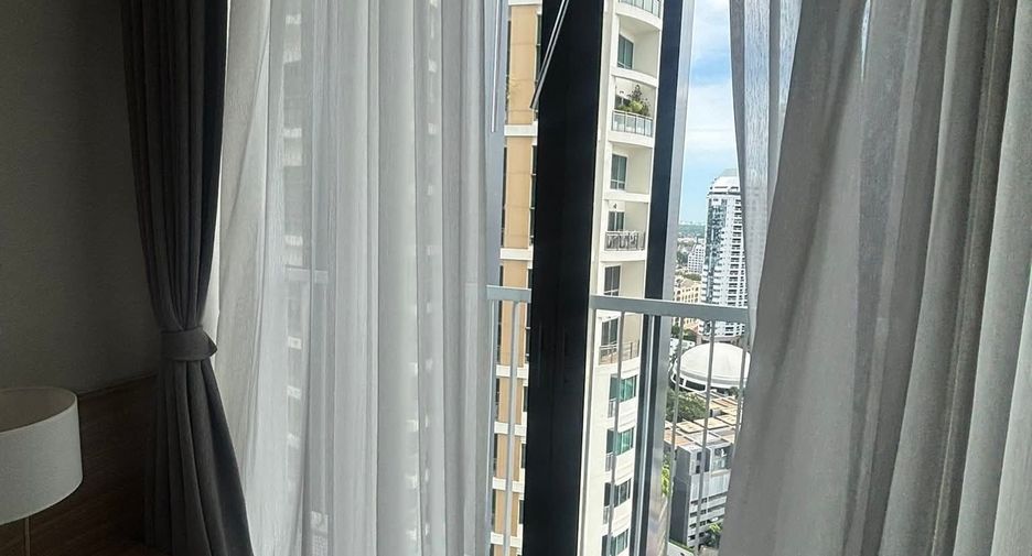 Condo en alquiler de estudio en Khlong Toei, Bangkok