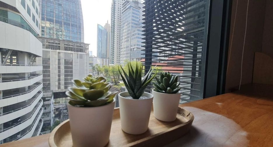 For rent 1 bed condo in Khlong Toei, Bangkok