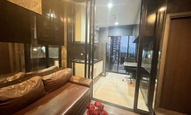 Продажа и аренда 1 кровать кондо в Щаттхана, Бангкок