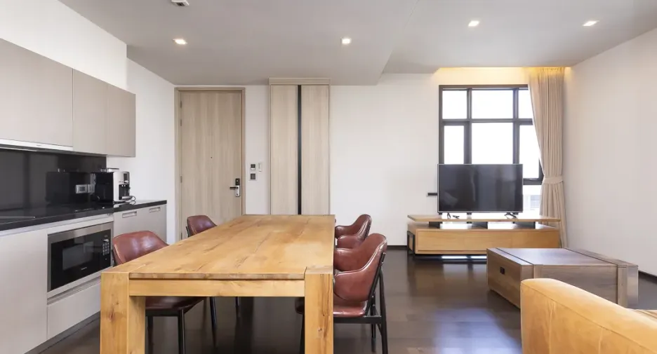 For rent 2 bedrooms condo in Khlong Toei, Bangkok