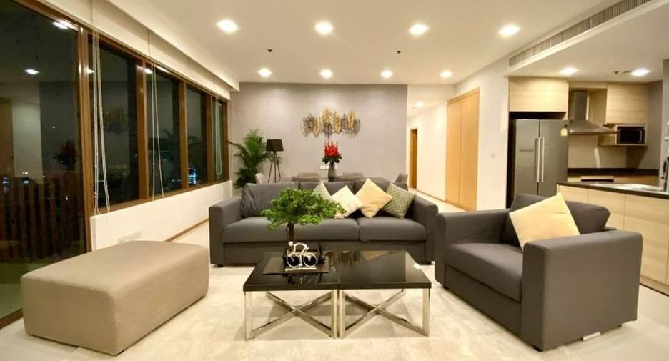 Wohnung zur Miete mit 3 Zimmer in Khlong Toei, Bangkok