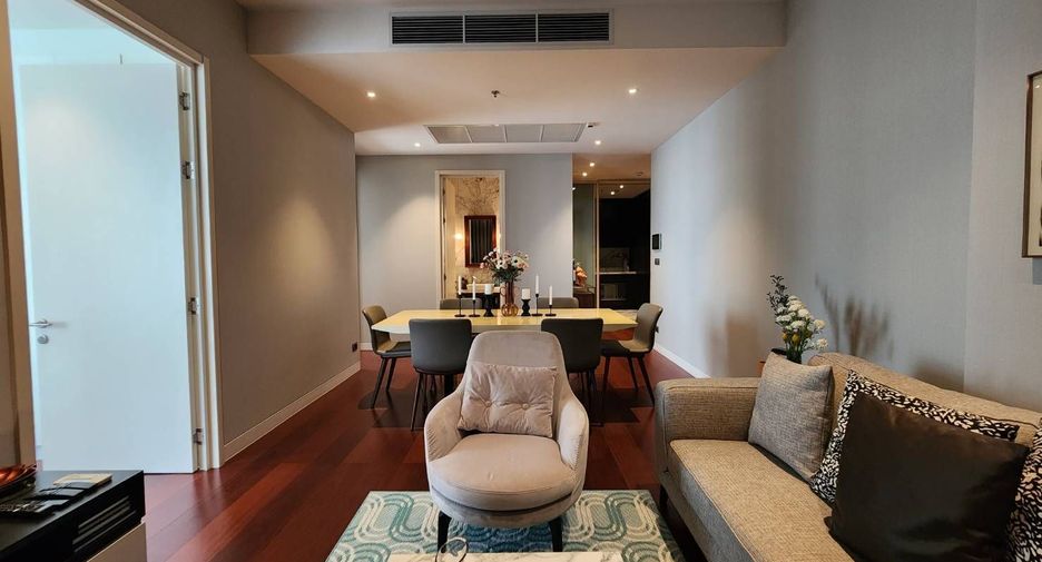 For rent 2 bedrooms condo in Watthana, Bangkok