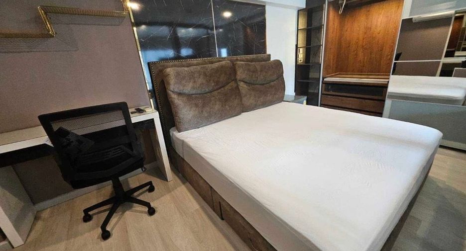 For rent 1 bed condo in Sathon, Bangkok