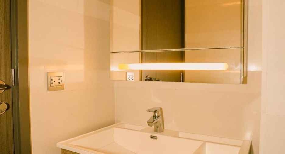 Condo en alquiler de 1 habitaciones en Khlong Toei, Bangkok