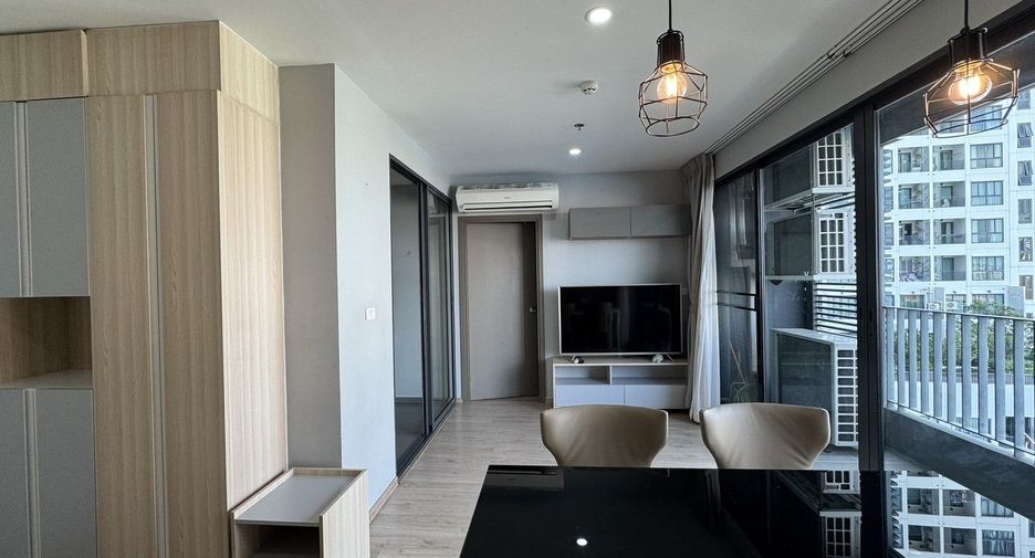 À louer 2 chambres condo à Bang Na, Bangkok