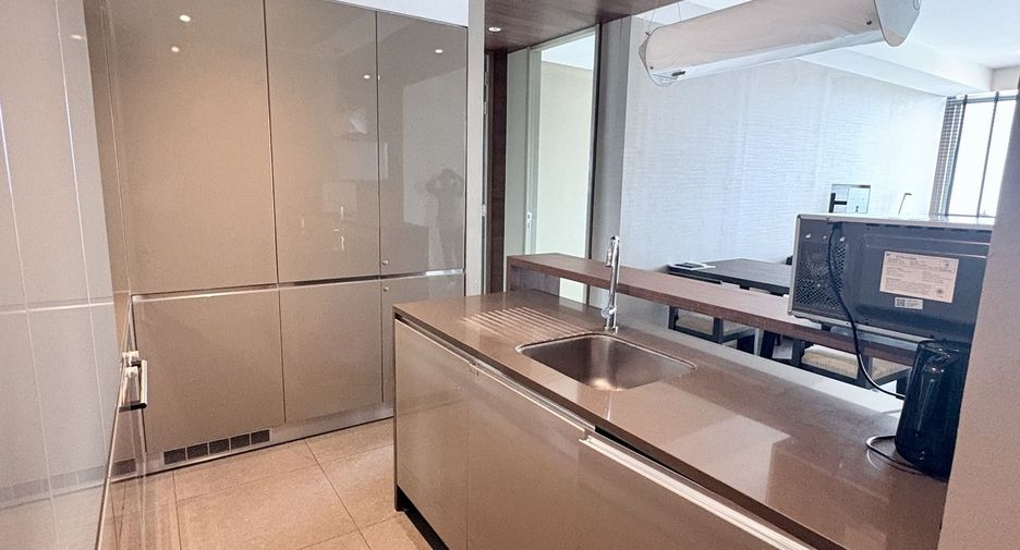 Wohnung zur Miete mit 2 Zimmer in Sathon, Bangkok