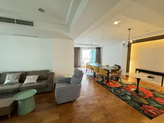 For rent 3 bedrooms condo in Sathon, Bangkok
