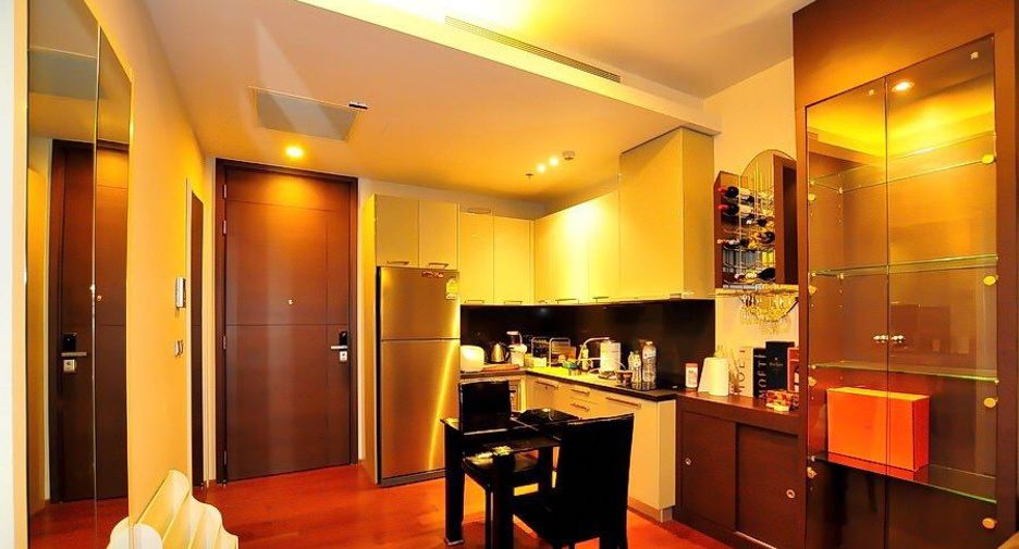 For rent 1 bed condo in Watthana, Bangkok