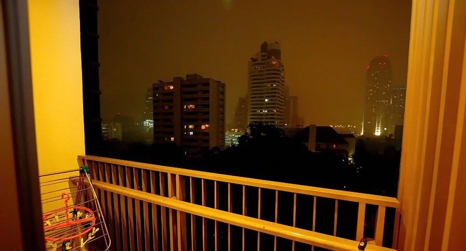 For rent 1 bed condo in Watthana, Bangkok