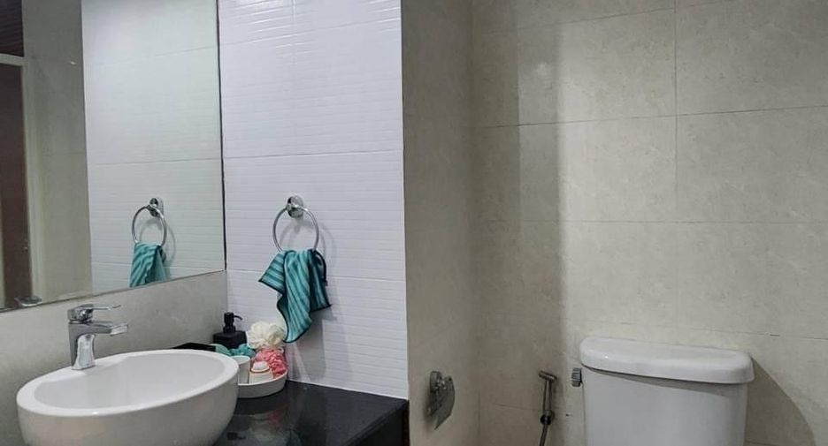 For rent 1 bed condo in Huai Khwang, Bangkok
