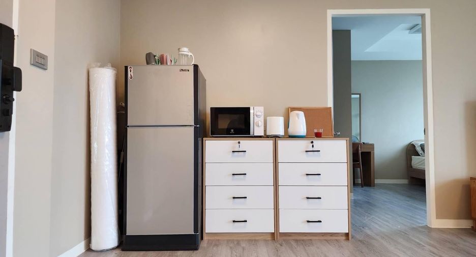 For rent 1 bed condo in Huai Khwang, Bangkok