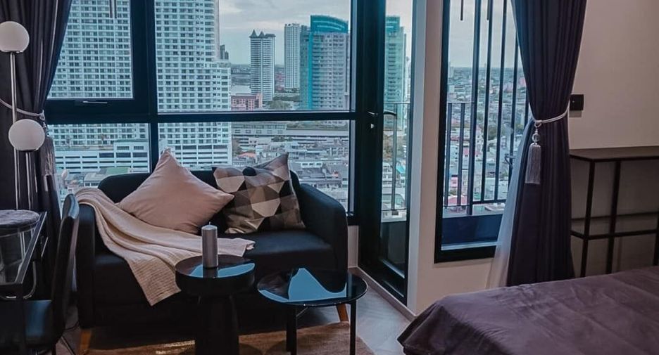 For rent studio condo in Khlong San, Bangkok