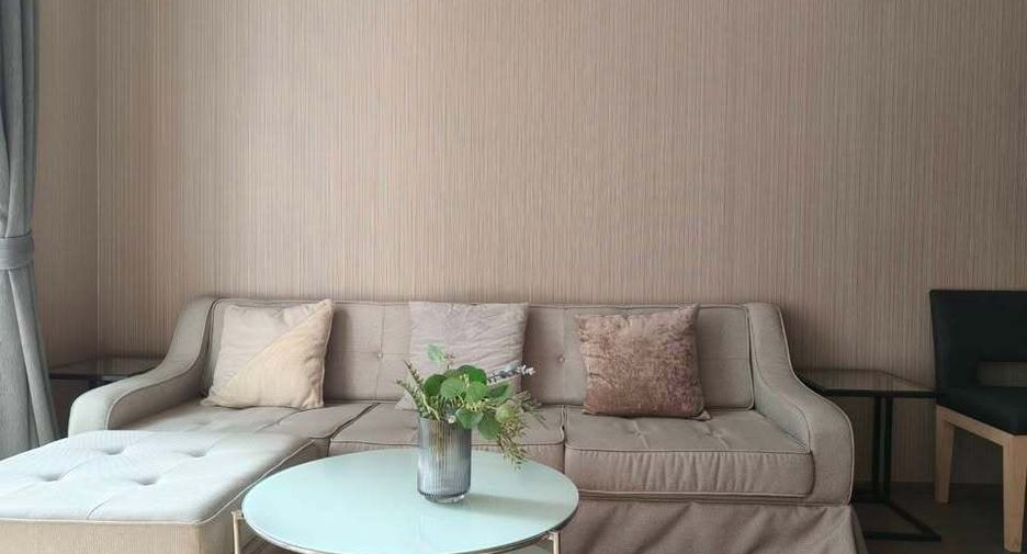 For rent 2 bedrooms condo in Khlong Toei, Bangkok