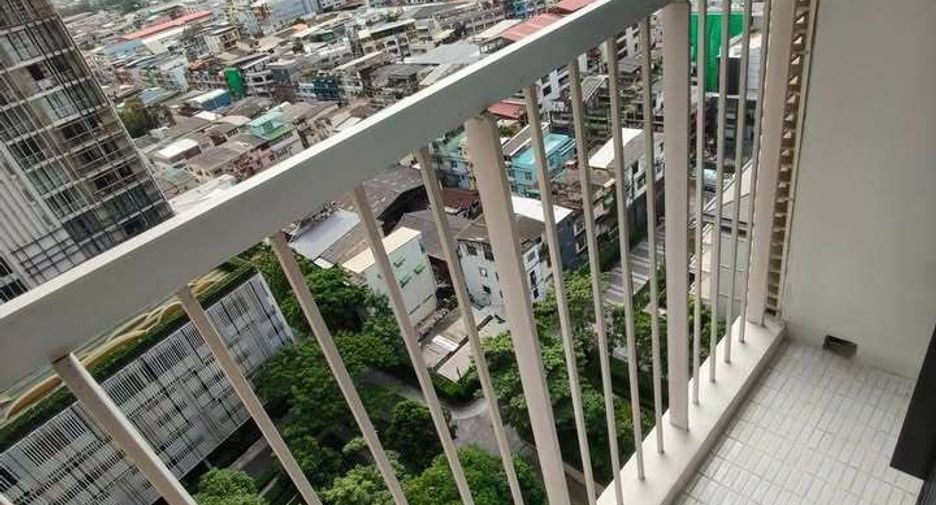 For rent 2 bedrooms condo in Khlong Toei, Bangkok