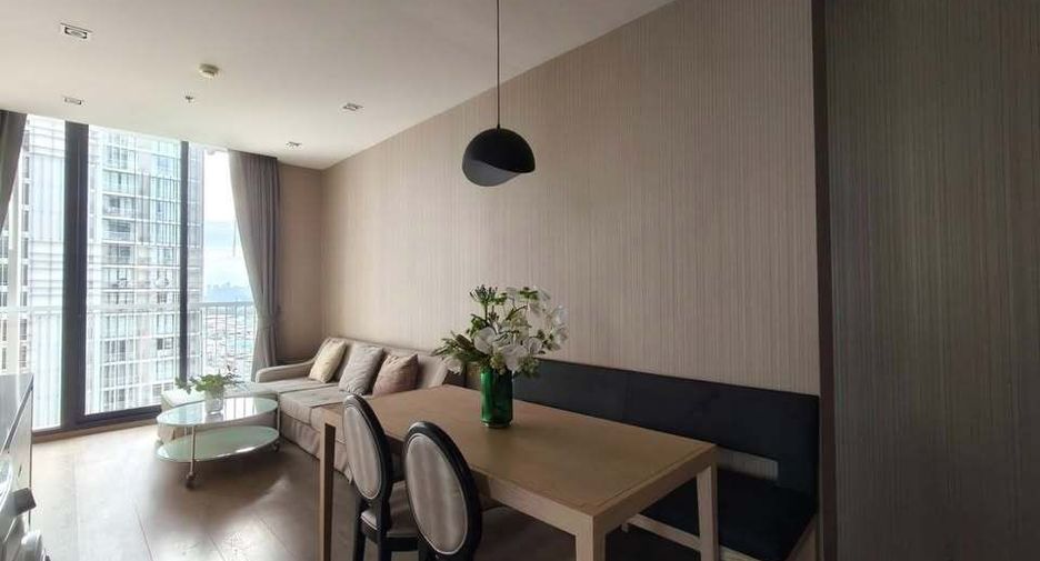 For rent 2 bedrooms condo in Khlong Toei, Bangkok