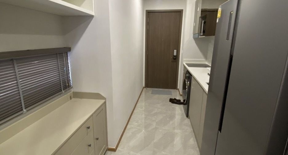 For rent 2 bedrooms apartment in Watthana, Bangkok