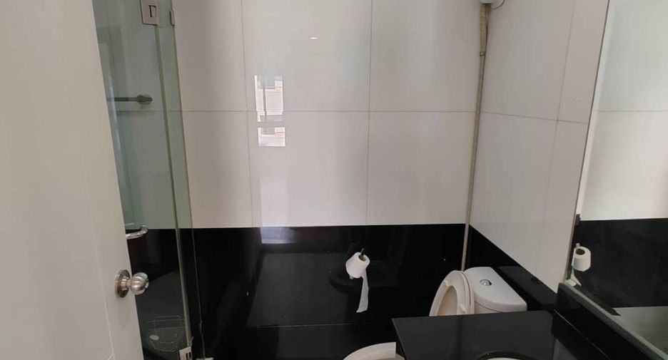 Wohnung zur Miete mit 2 Zimmer in Watthana, Bangkok
