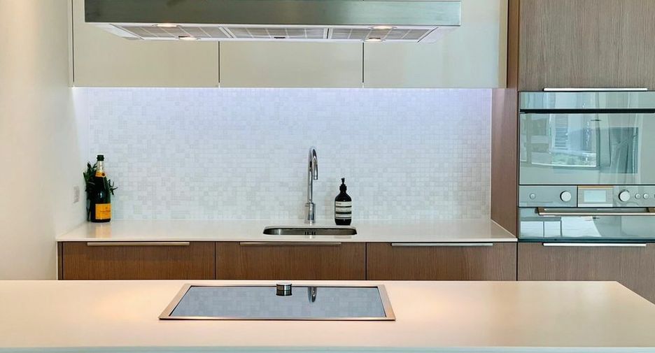 For rent 2 bedrooms condo in Pathum Wan, Bangkok