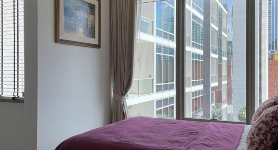 For rent 2 bedrooms condo in Pathum Wan, Bangkok