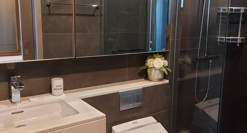 For rent 1 bed condo in Watthana, Bangkok