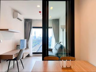 Condo en alquiler de 1 habitaciones en Huai Khwang, Bangkok