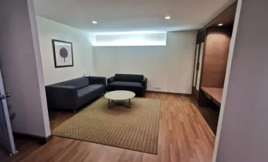For rent 1 bed condo in Phra Khanong, Bangkok