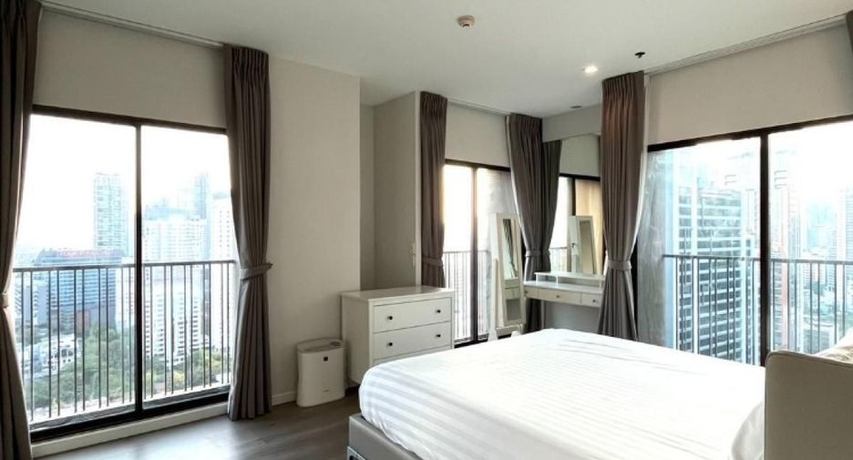 For rent 1 bed condo in Khlong Toei, Bangkok