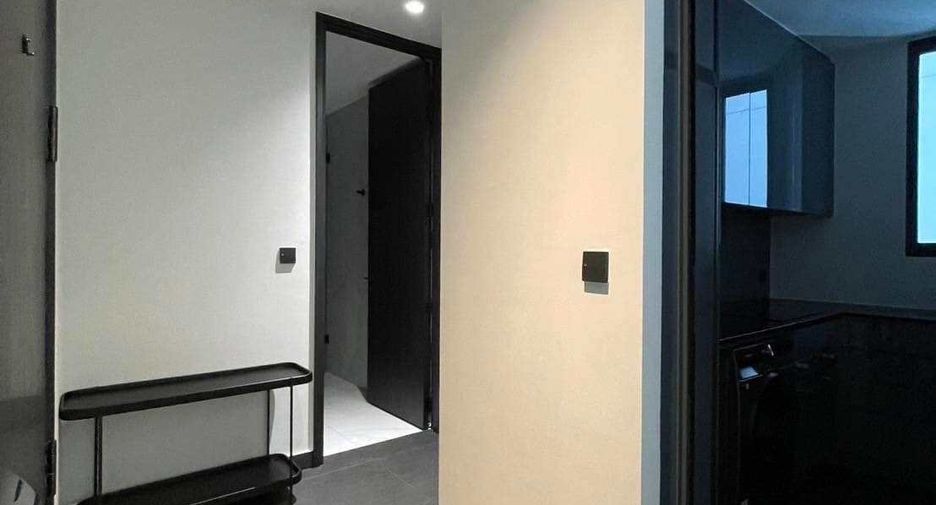 For rent 2 bedrooms condo in Sathon, Bangkok