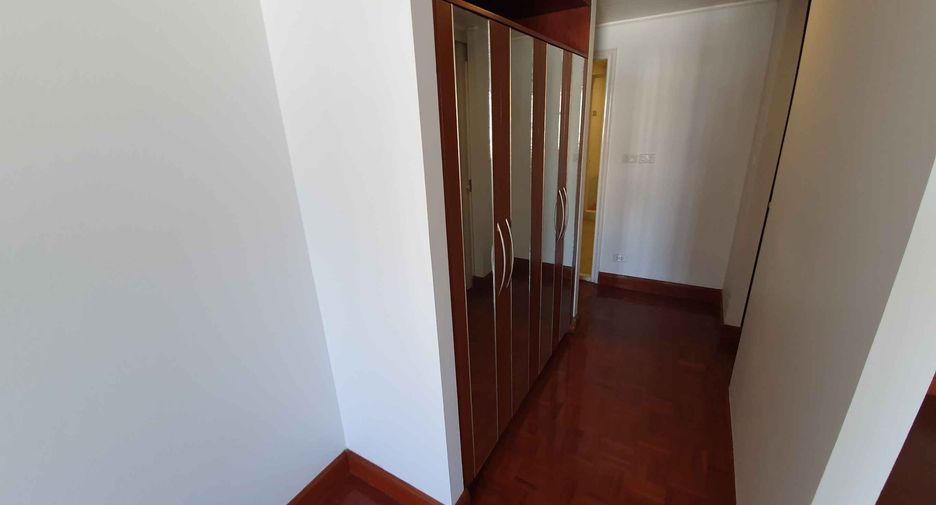 For rent 3 ベッドルーム condo in Watthana, Bangkok