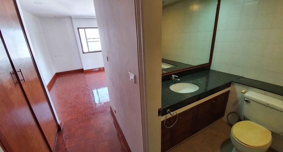 For rent 3 ベッドルーム condo in Watthana, Bangkok