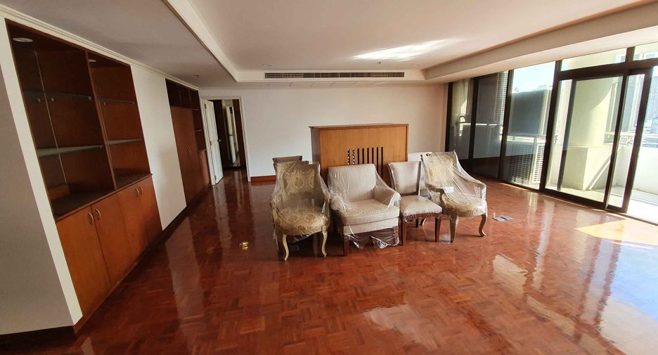 For rent 3 ベッドルーム condo in Watthana, Bangkok