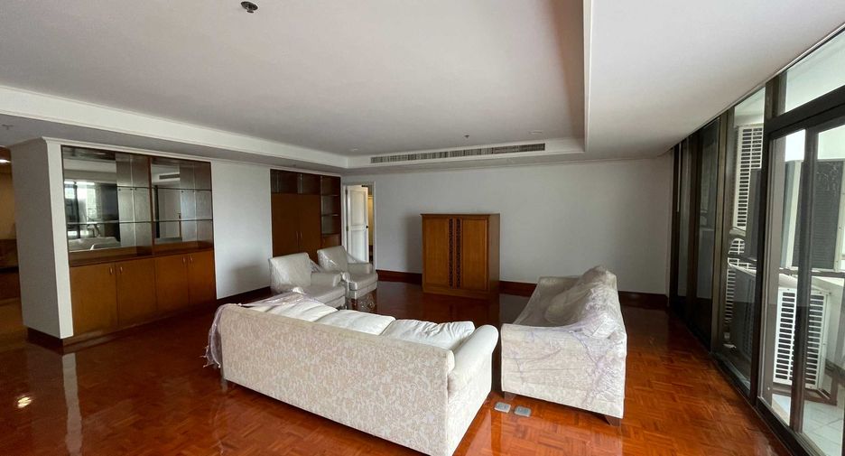 For rent 3 ベッドルーム condo in Watthana, Bangkok