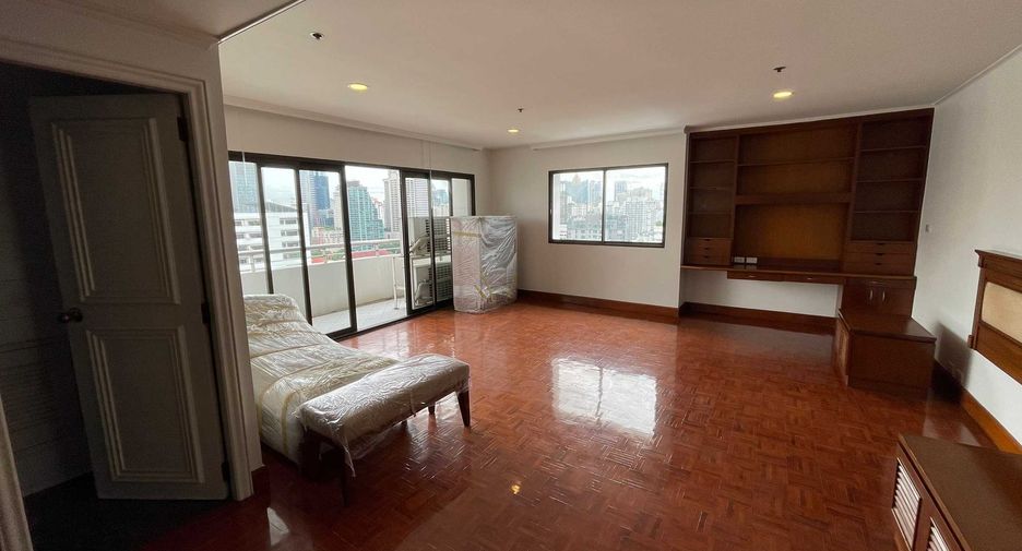 For rent 3 ベッドルーム condo in Watthana, Bangkok